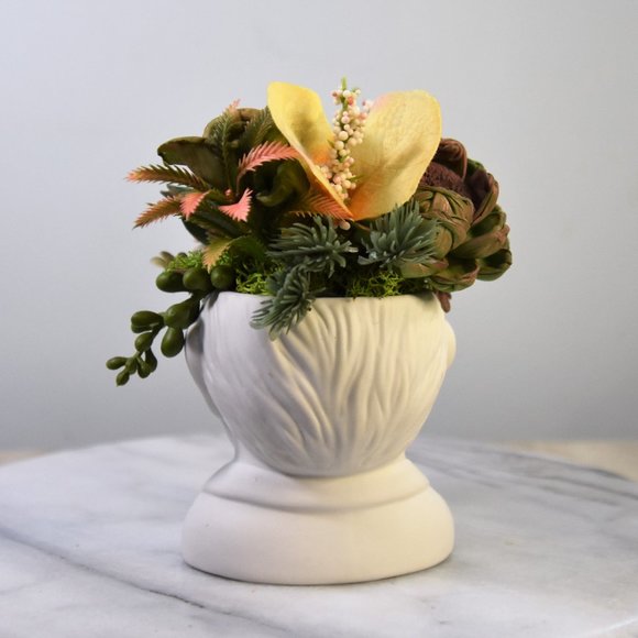 UNIQUE! Vincent Van Gogh bust planter filled with Sola wood succulents - Picture 7 of 10